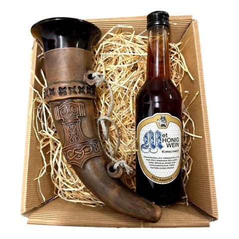 Geschenk bestehend aus Thors Hammer Tonhorn und Kirschmet